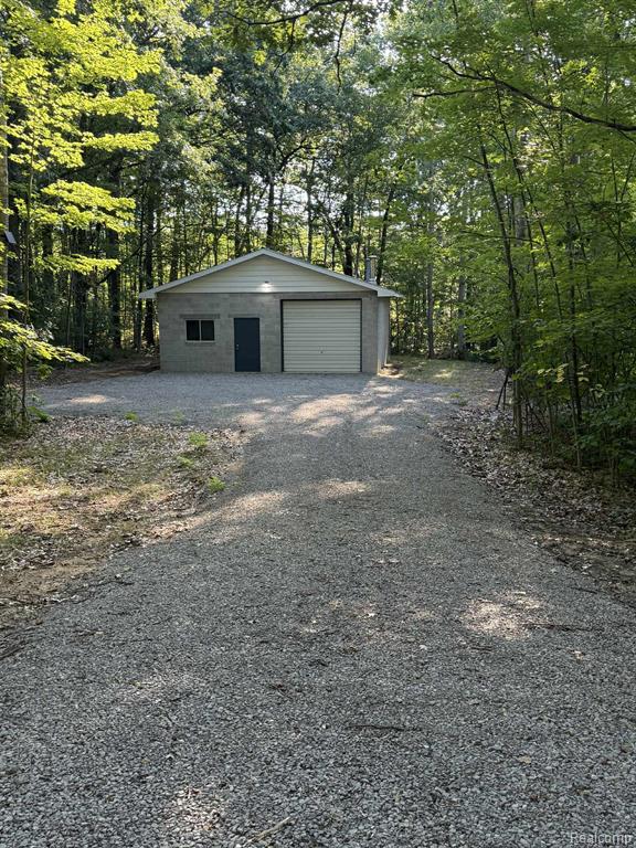 8460 N Harrison, Roscommon, MI 48653 — Photo 38