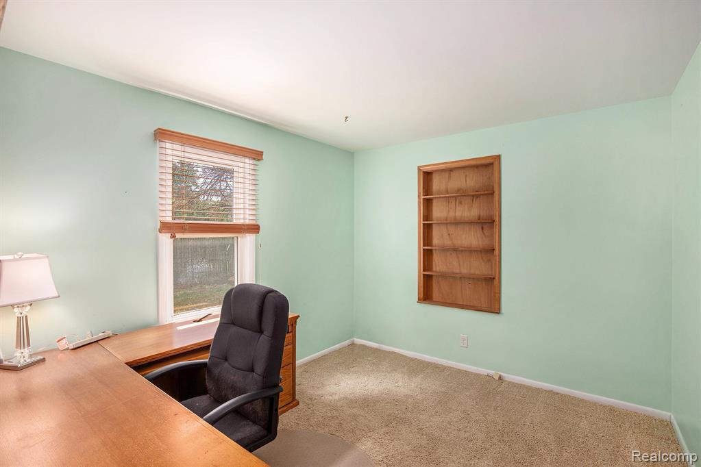 8233 N Genesee Road, Mount Morris, MI 48458 — Photo 15