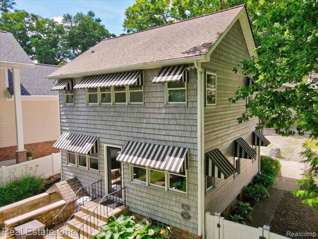 836 Pine Tree Road W, Lake Orion, MI 48362 — Photo 55