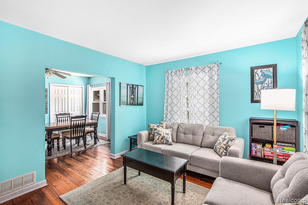 229 W Lafayette Street, Romeo, MI 48065 — Photo 7