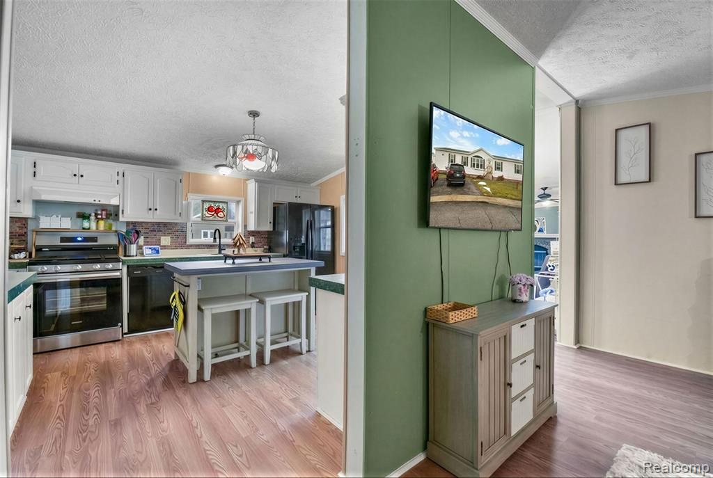 2330 CHARTER OAK Court, Newport, MI 48166 — Photo 9