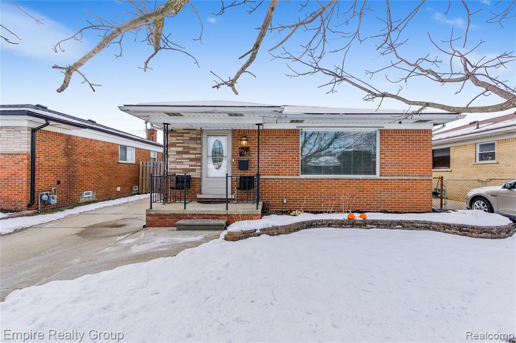 6545 Robindale Avenue, Dearborn Heights, MI 48127 — front exterior