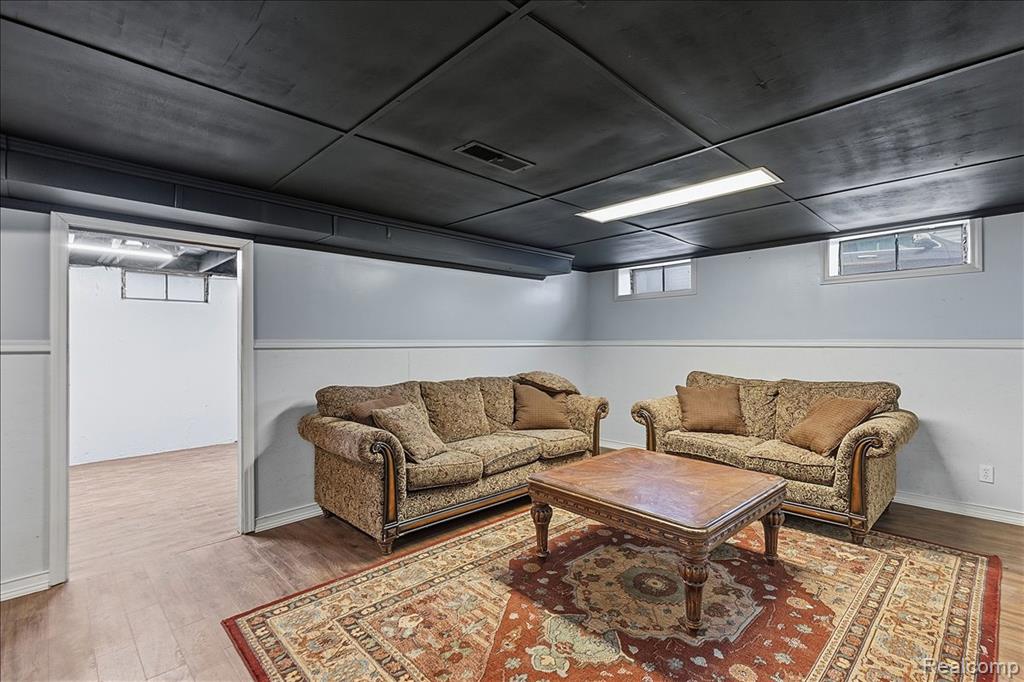 2160 Phillips Road, Auburn Hills, MI 48326 — Photo 24