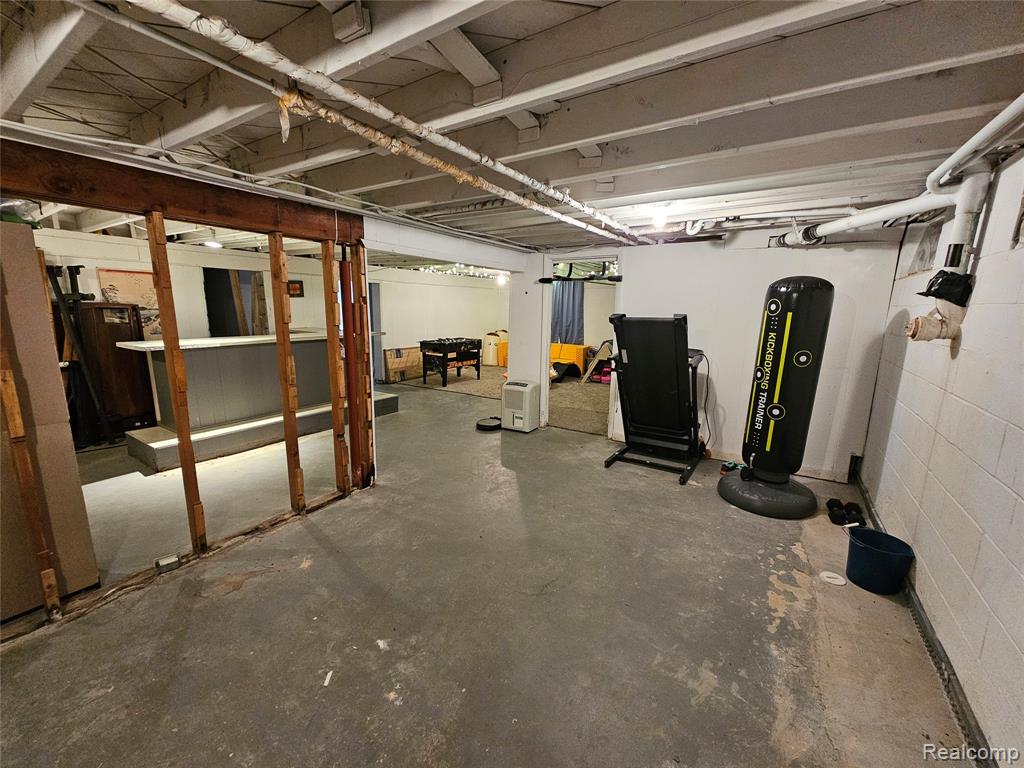 5410 W Coldwater Road, Flint, MI 48504 — Photo 12