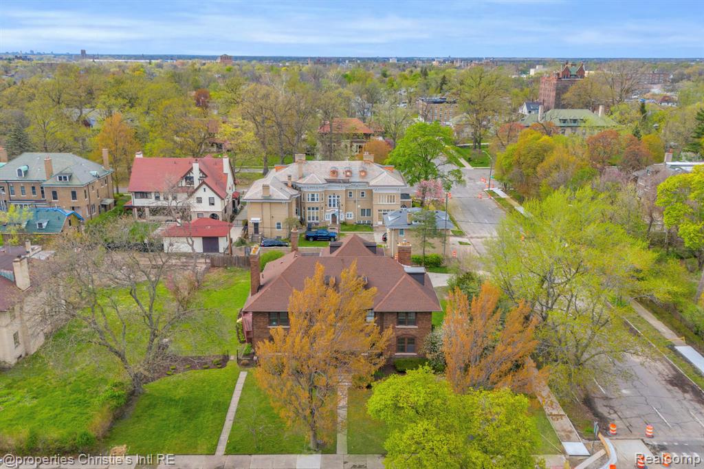 610 Chicago Boulevard, Detroit, MI 48202 — Photo 73