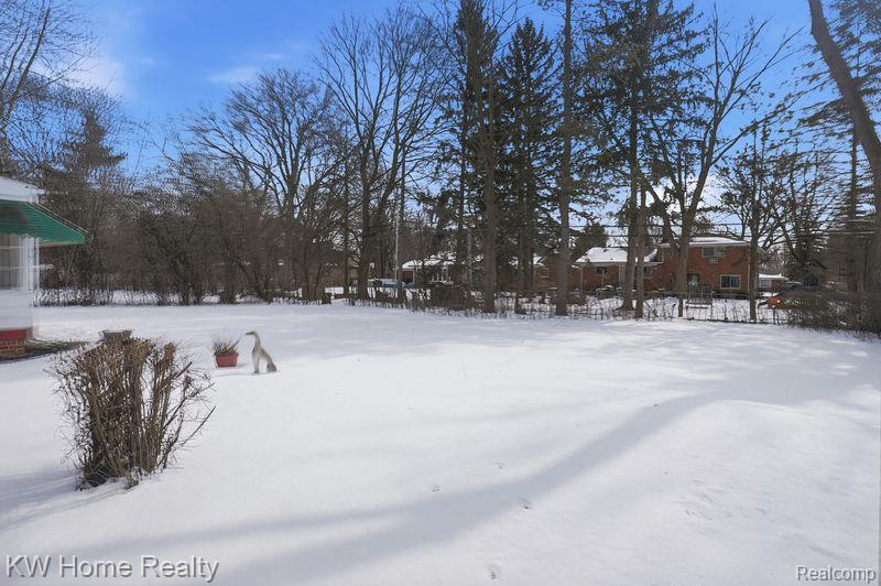 18635 San Diego Boulevard, Lathrup Village, MI 48076 — Photo 31