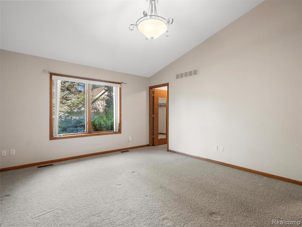 58291 Pleasant View Court, Washington, MI — Photo 10