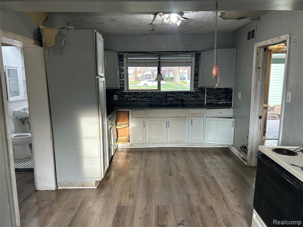 11419 Braile Street, Detroit, MI 48228 — Photo 14