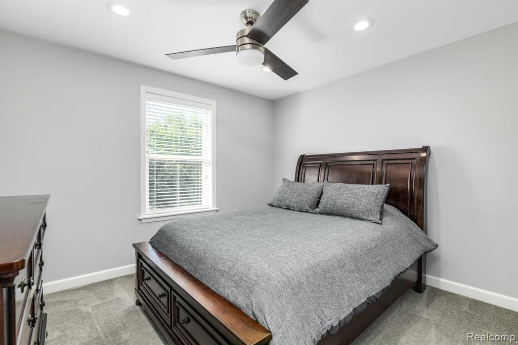 438 E GOULSON Avenue, Hazel Park, MI 48030 — Photo 15