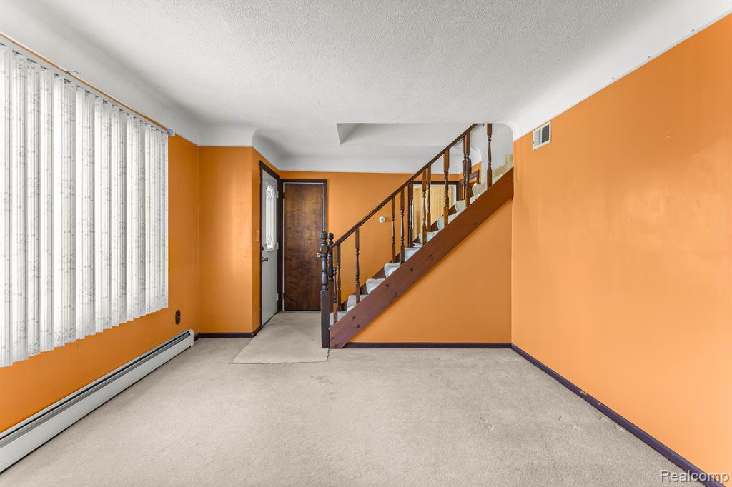 6364 BUCKINGHAM Avenue, Allen Park, MI 48101 — Photo 5