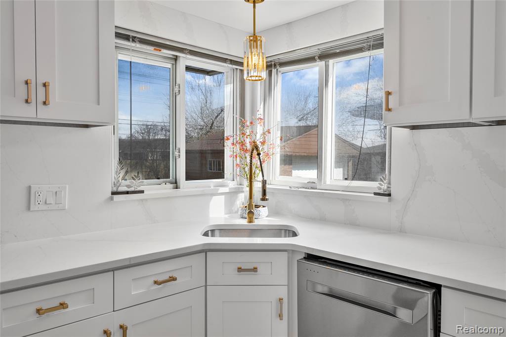 4971 Julius Boulevard, Westland, MI 48186 — Photo 12