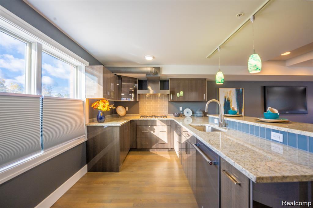 622 W 11 Mile Road, Royal Oak, MI 48067 — Photo 4
