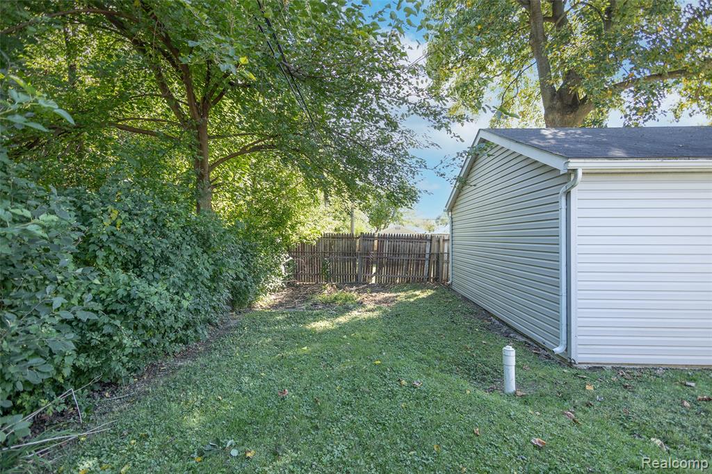 4679 Mayfair Street, Dearborn Heights, MI 48125 — Photo 22