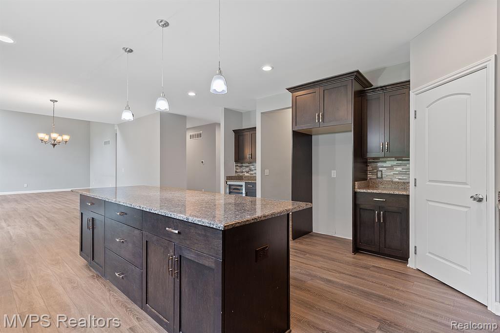 5325 SHOREWOOD Drive, Fort Gratiot, MI 48059 — Photo 20