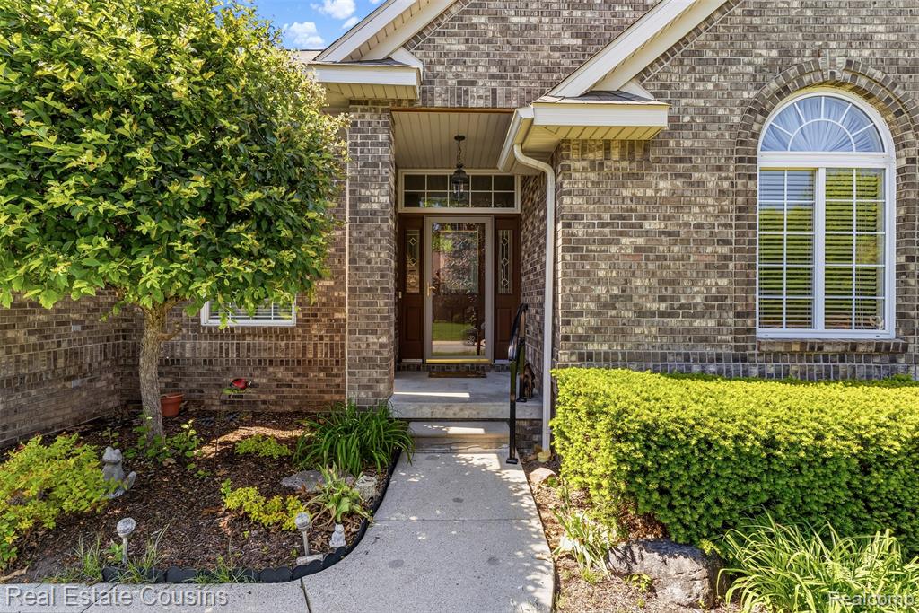 4344 Oak Tree Court, Fenton, MI 48430 — Photo 3