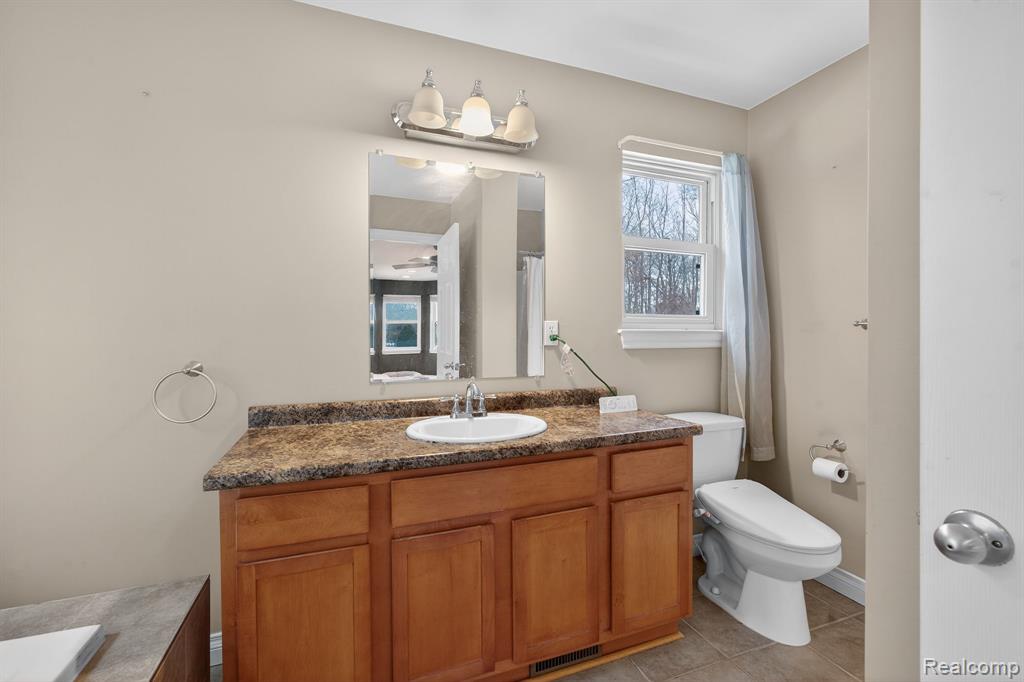 9399 Oakdale Street, Clay, MI 48001 — Photo 28