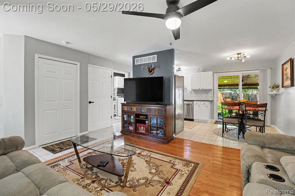 26633 Rialto Street, Madison Heights, MI 48071 — Photo 10