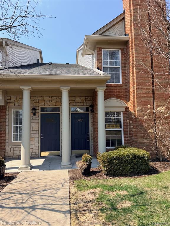 5292 Brookemonte Circle, Rochester, MI 48306 — front exterior