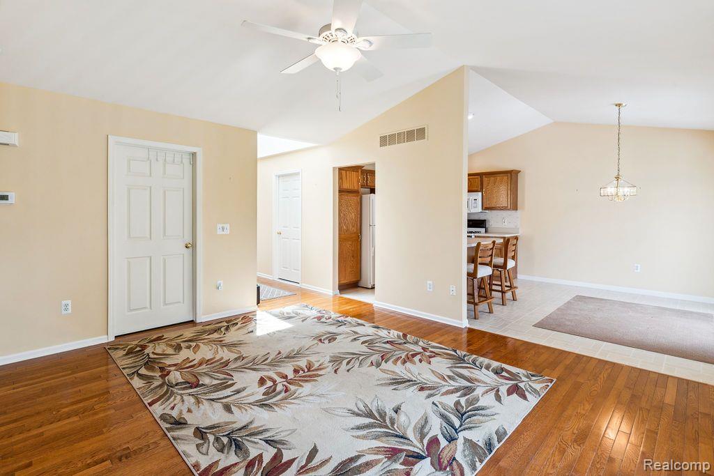 41446 REDMOND, Clinton Twp, MI 48038 — Photo 5