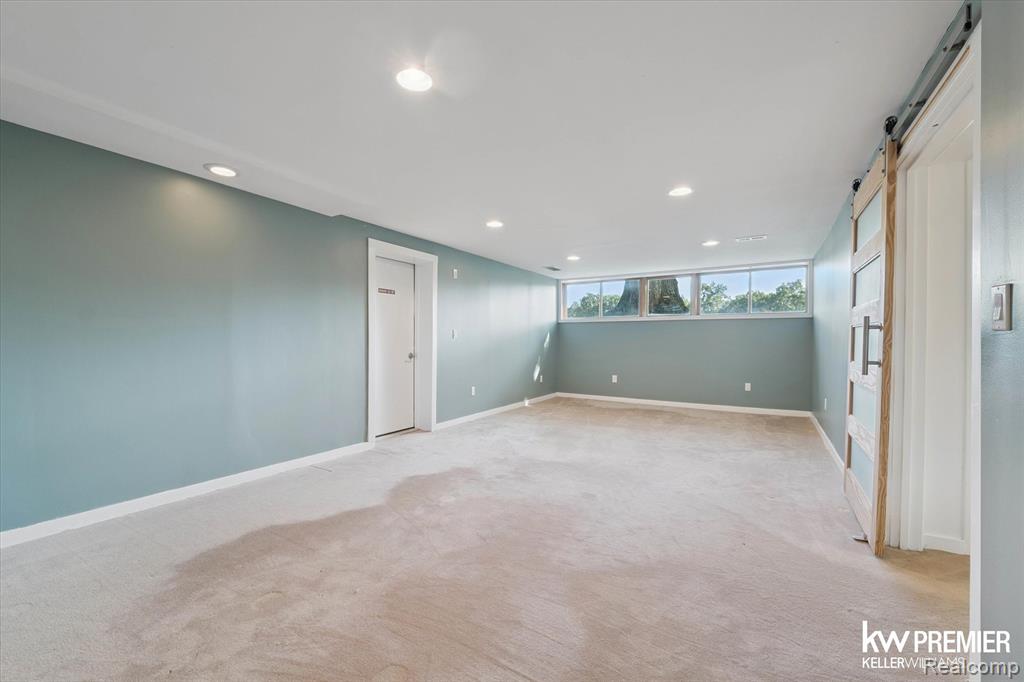 6015 Rowley Boulevard, Waterford, MI — Photo 25