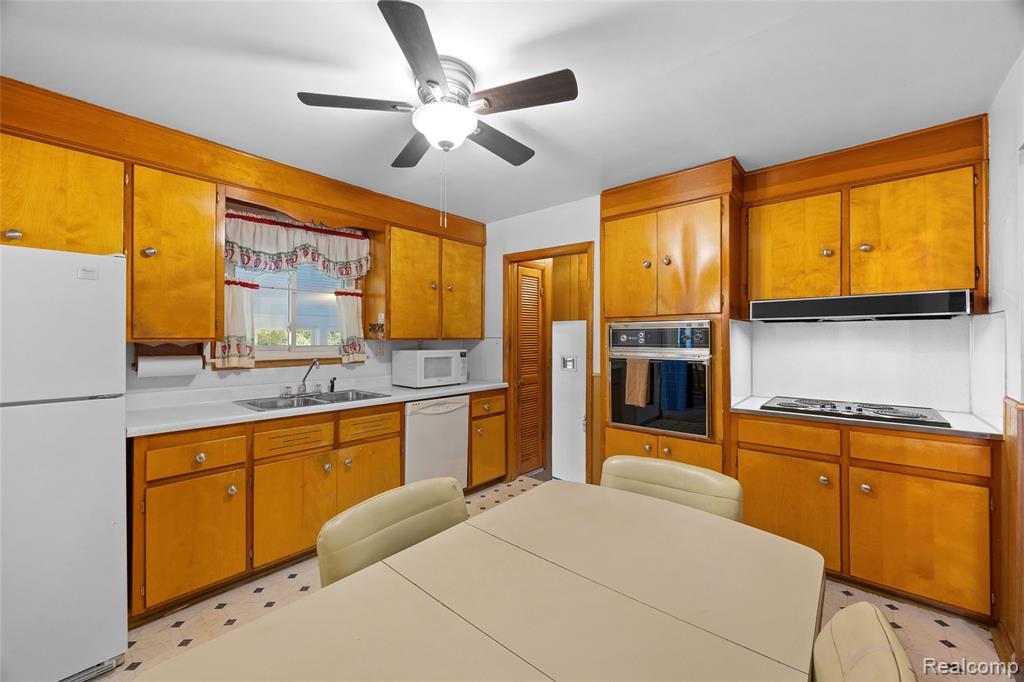 6135 Whittaker Road, Ypsilanti, MI 48197 — Photo 18