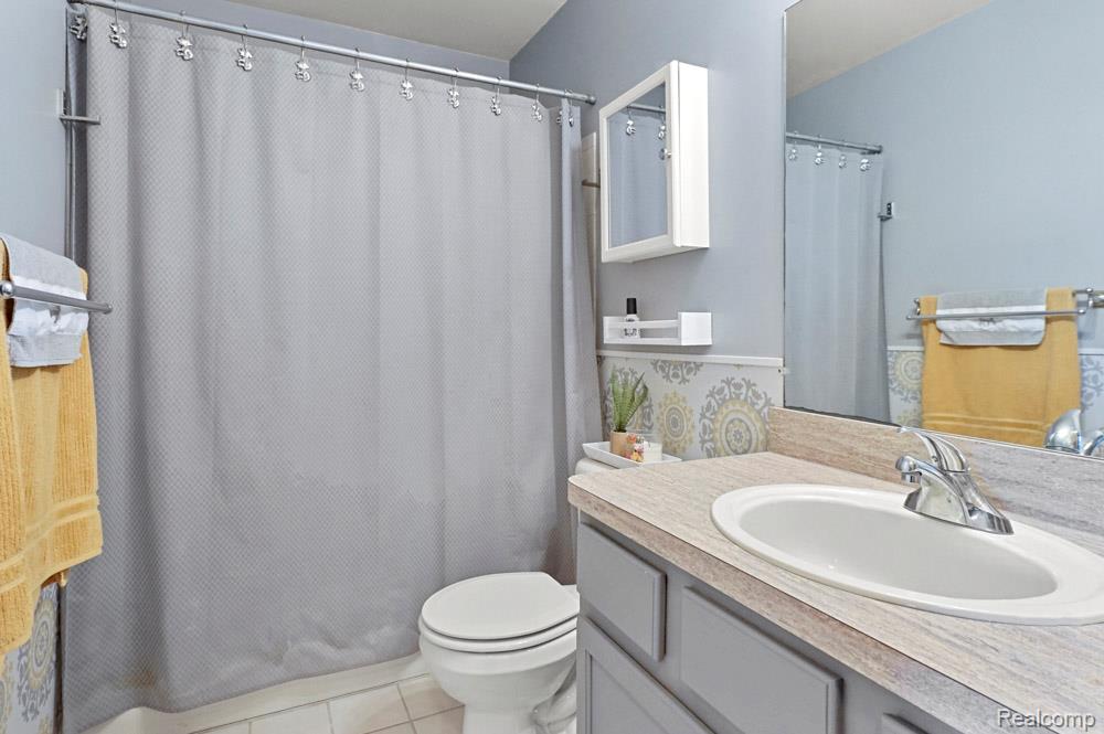 9450 SANDLEWOOD Court, Whitmore Lake, MI 48189 — Photo 33