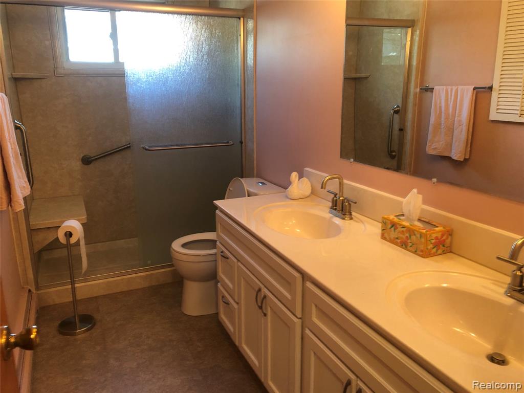6556 Drexel Street, Dearborn Heights, MI 48127 — Photo 12