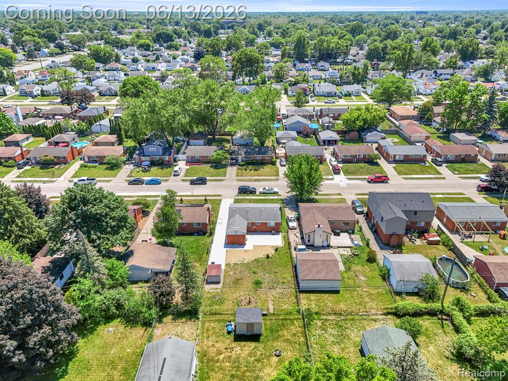 29578 Brown Court, Garden City, MI — Photo 41