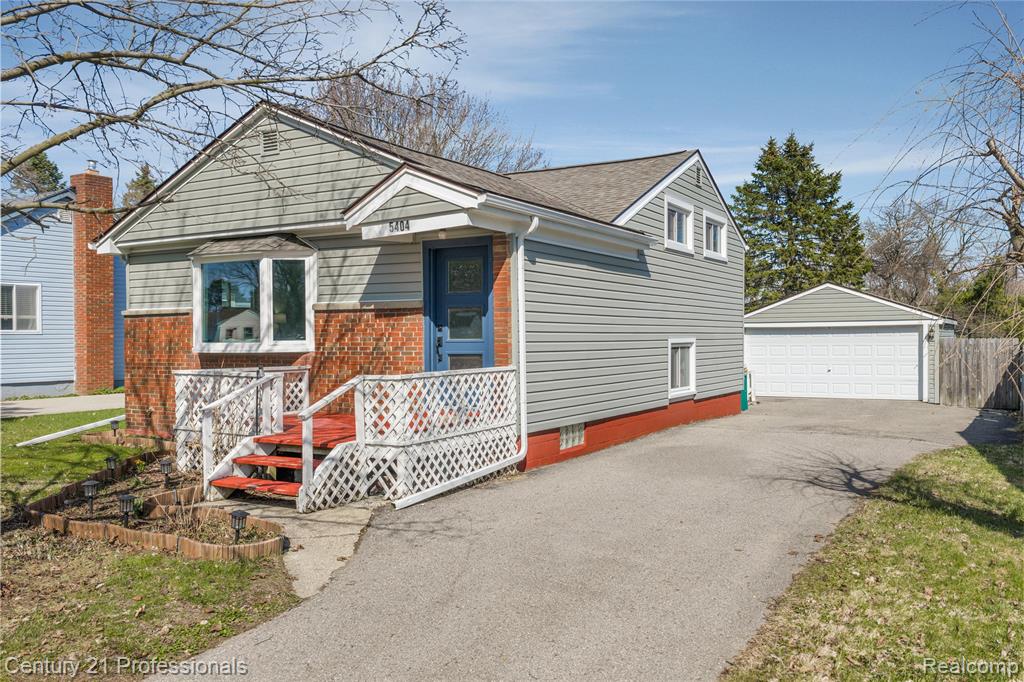 5404 Drayton Road, Clarkston, MI — Photo 2