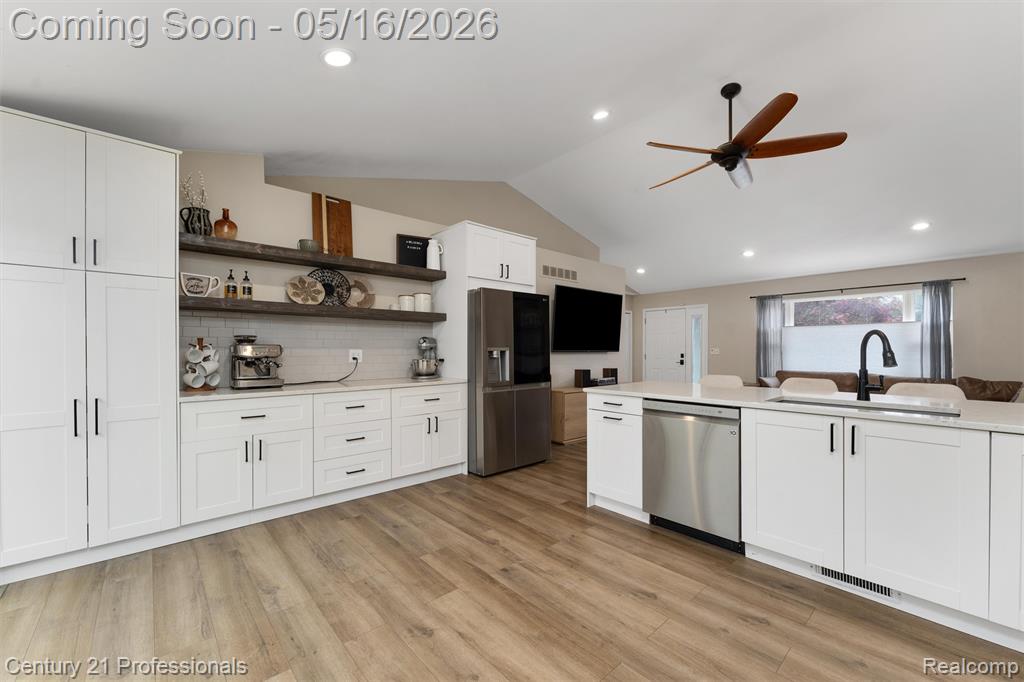 1203 Eason, Waterford, MI 48328 — Photo 4