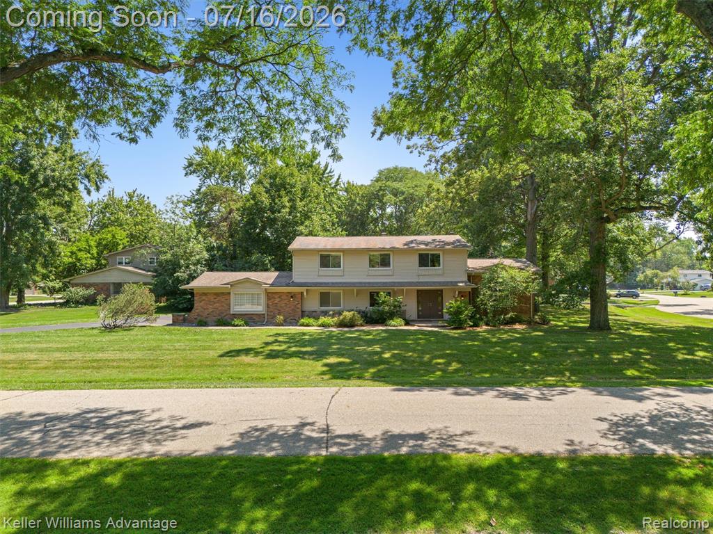 6711 Woodside Trail, West Bloomfield, MI — Photo 2