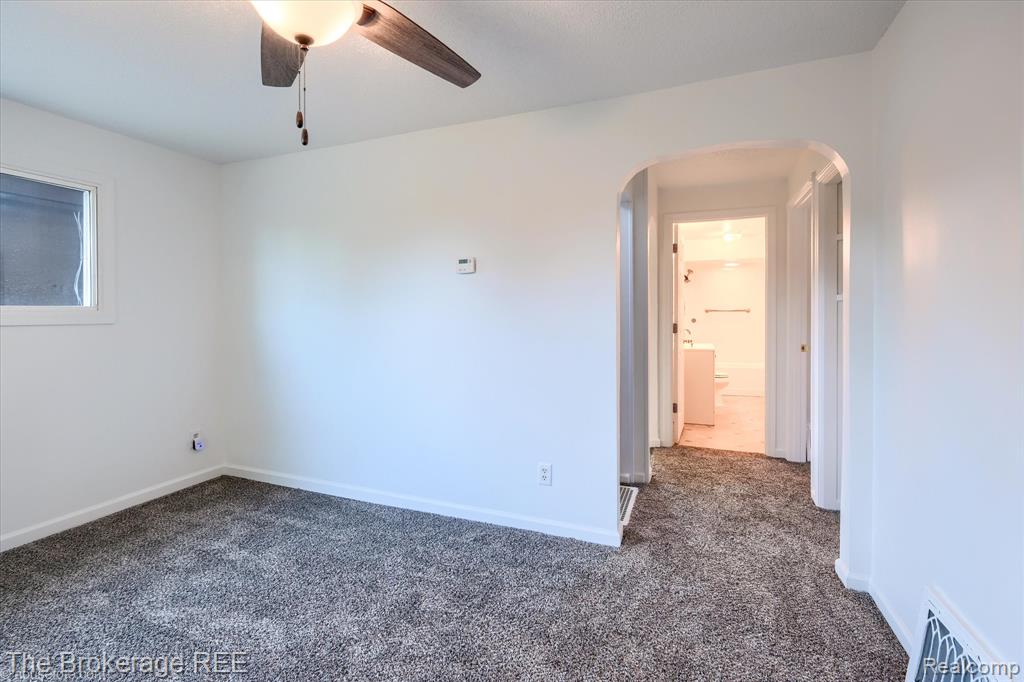 6463 N Dort Highway, Mount Morris, MI 48458 — Photo 9