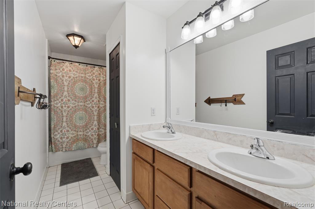 23431 Winged Foot Way, South Lyon, MI 48178 — Photo 34