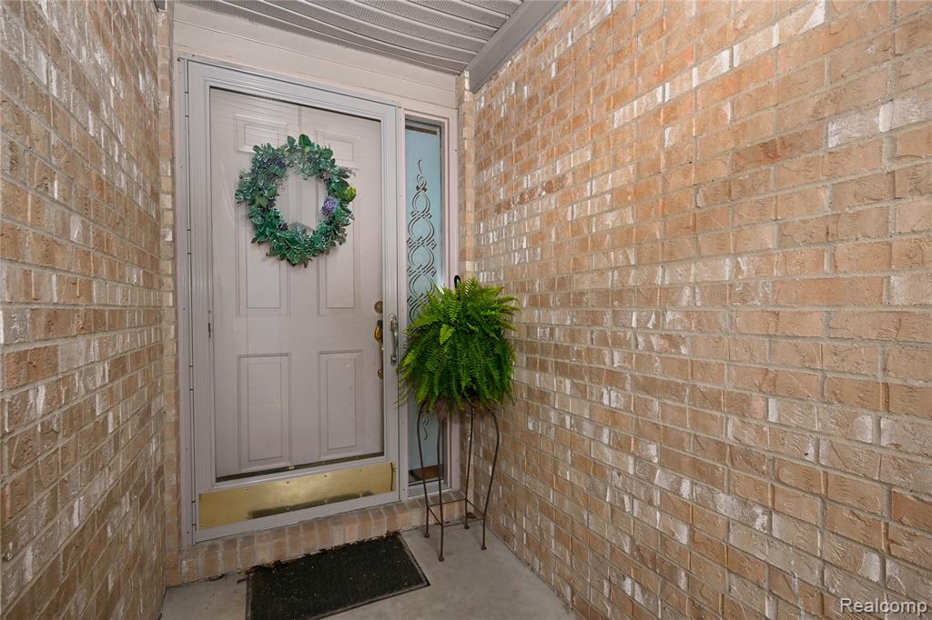 324 Cherry Hill Pointe Drive, 27, Canton, MI 48187 — Photo 3
