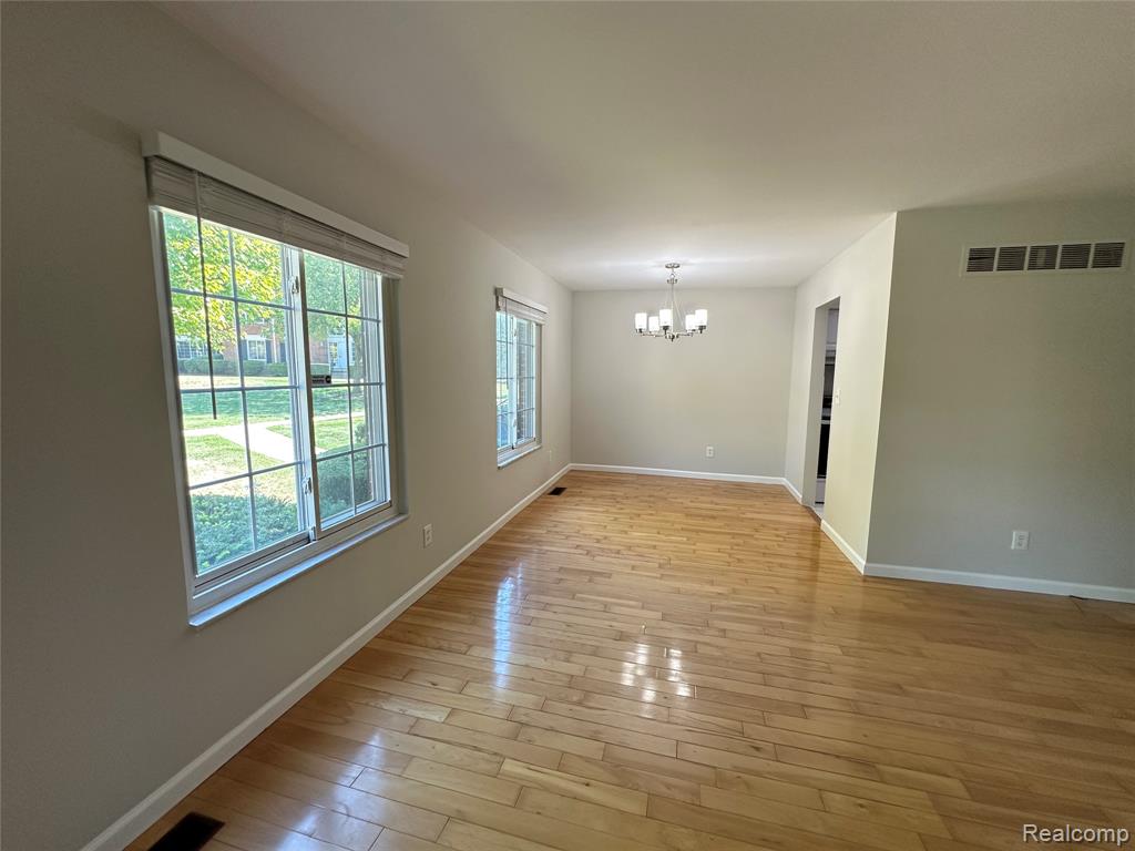 755 E Fox Hills Drive, Bloomfield Hills, MI 48304 — Photo 23