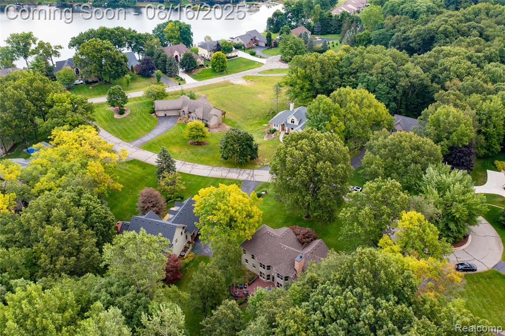 7085 Hickory Hollow Circle, Clarkston, MI 48348 — Photo 63