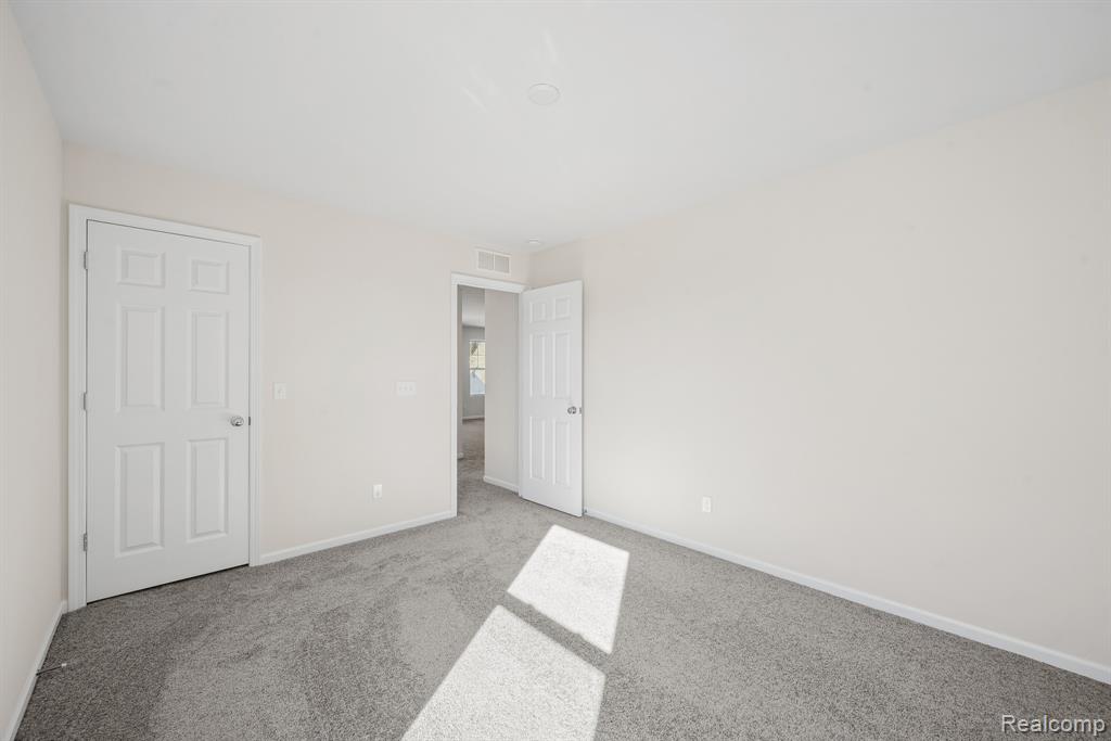 414 Hidden River W, Holly, MI 48442 — Photo 23