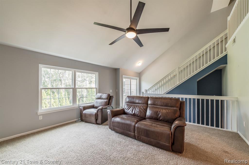 1032 SHIAWASSEE Circle, Howell, MI 48843 — Photo 13