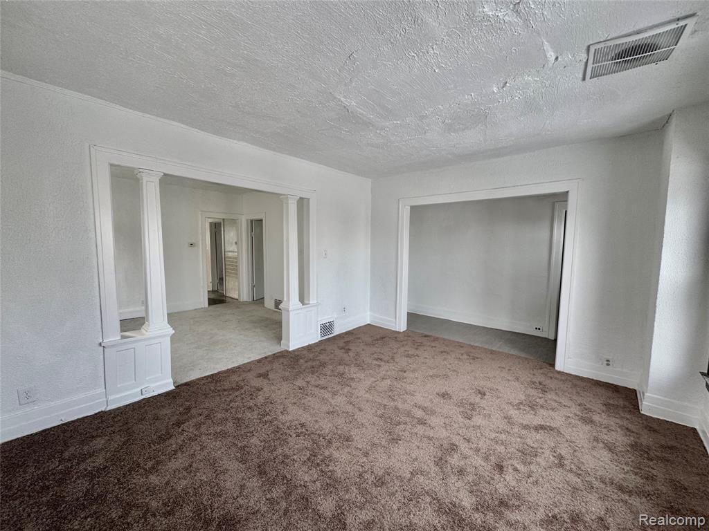 4013 BENITEAU Street, Detroit, MI 48214 — Photo 6