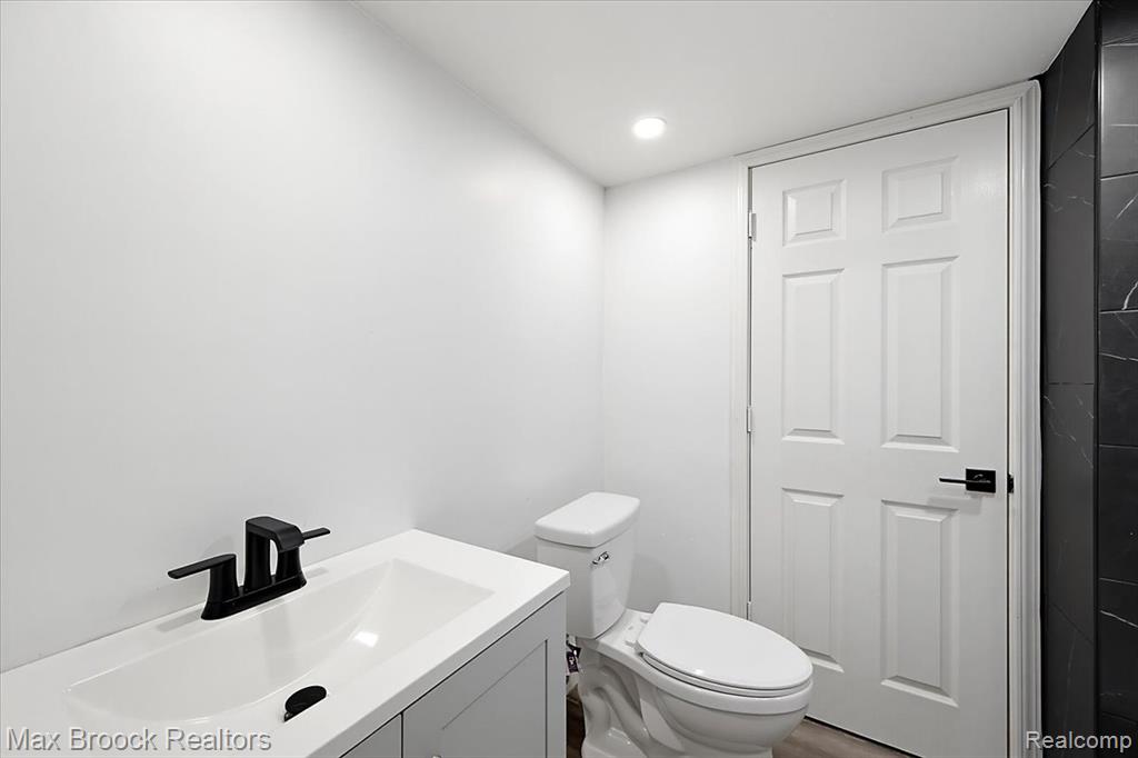 48023 Rex Street, Utica, MI 48317 — Photo 32
