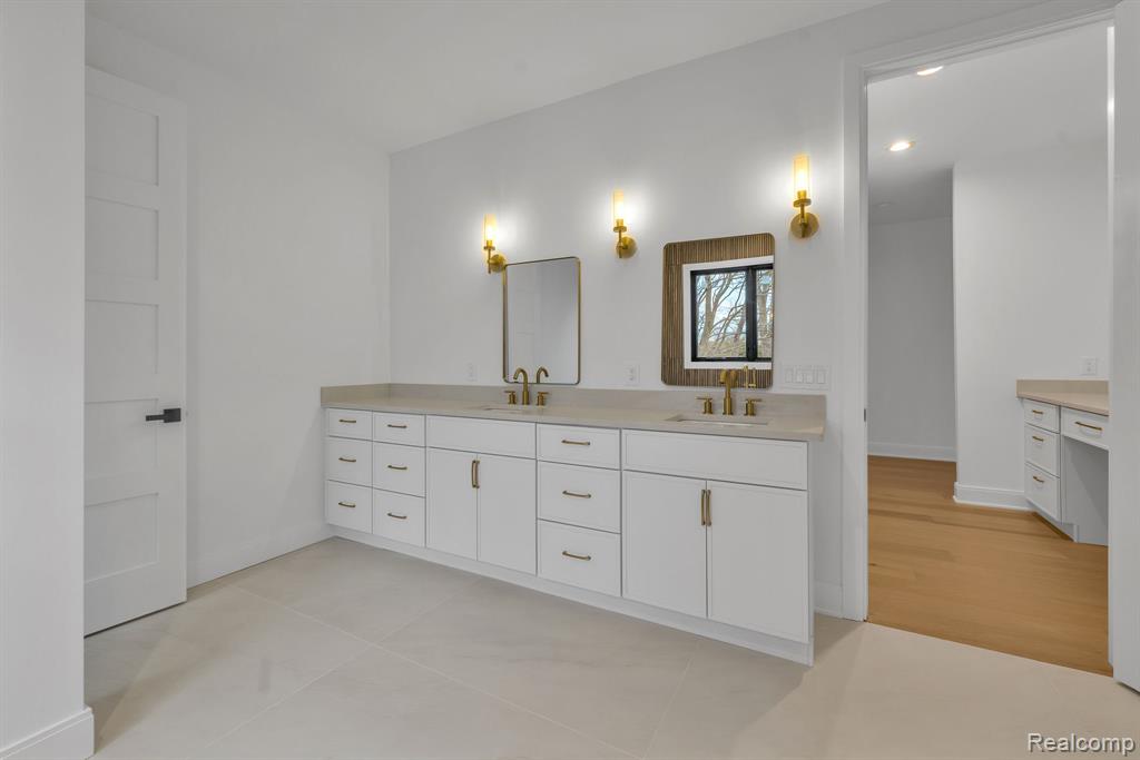 4546 Niagara Lane, Bloomfield Hills, MI 48301 — Photo 68