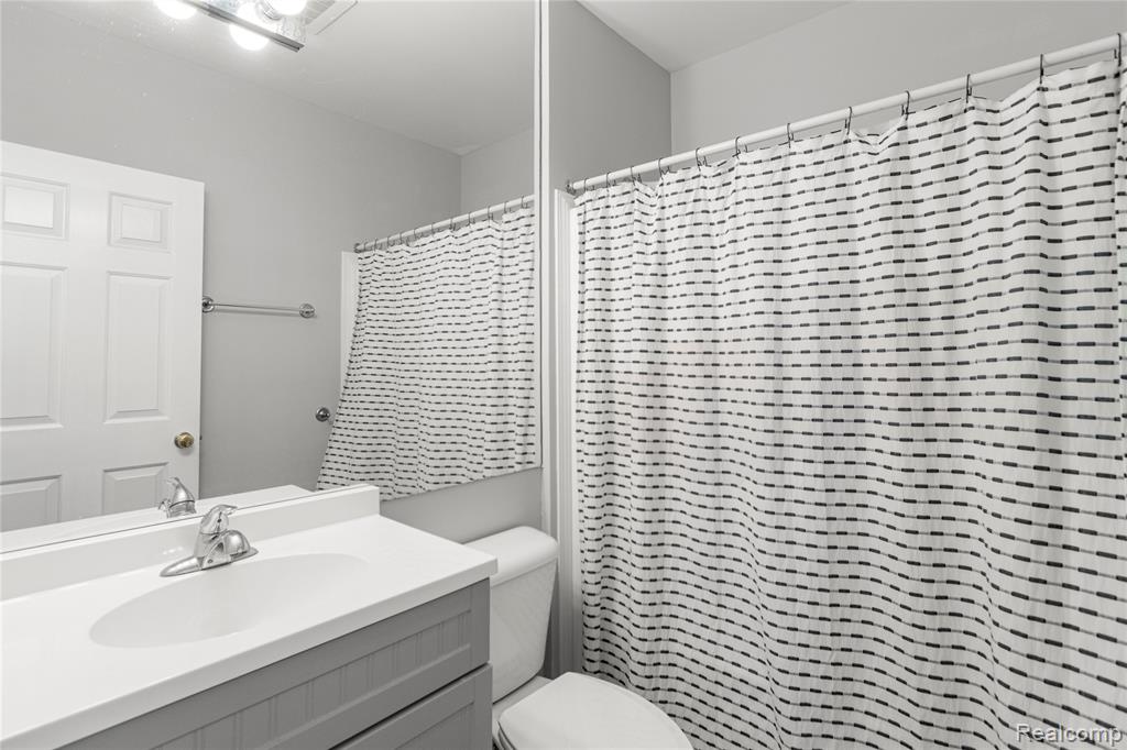 1183 Freesia Court, Ann Arbor, MI 48105 — Photo 19