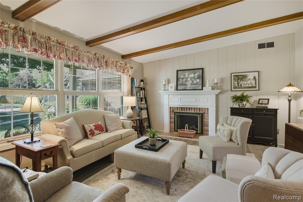 9466 Marilyn Avenue, Plymouth, MI 48170 — Photo 9