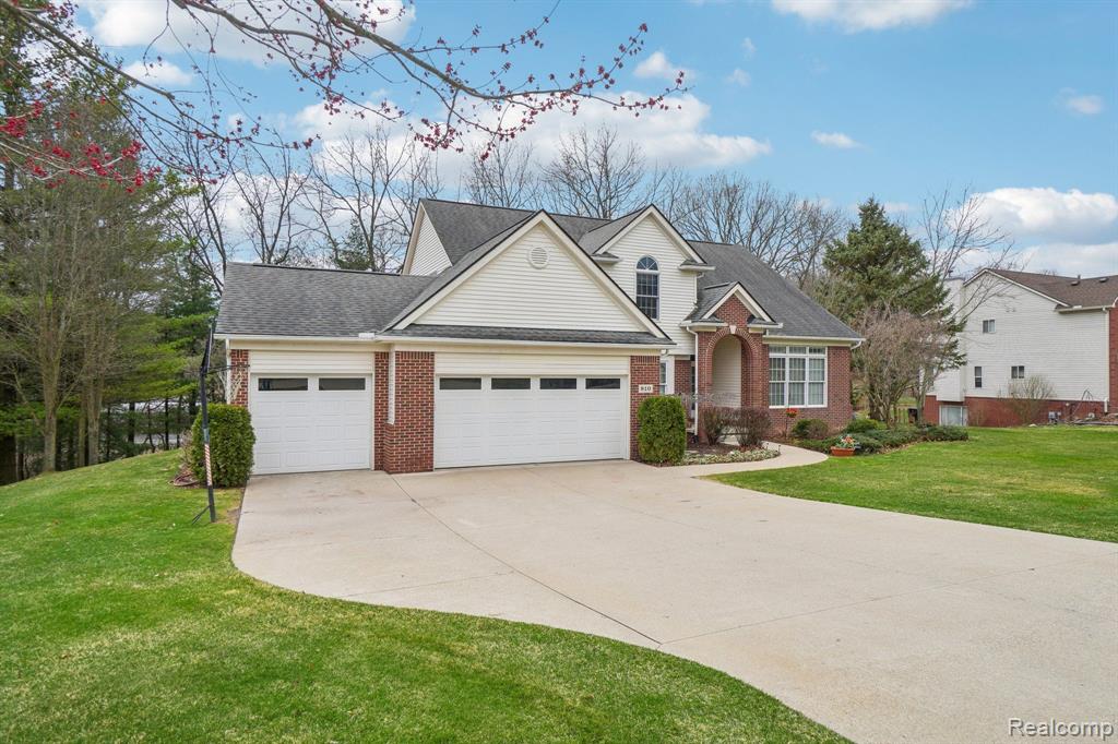 810 JOSHUA Drive, Highland, MI 48356 — Photo 40