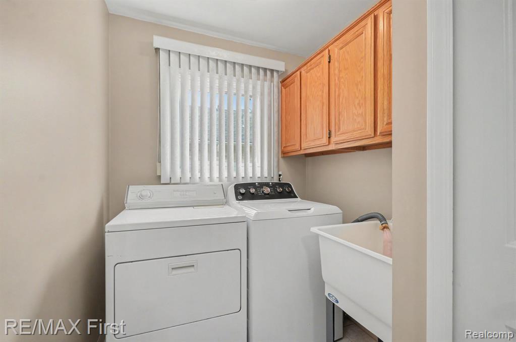 47985 Fox Chase Court, Shelby Twp, MI 48315 — Photo 19