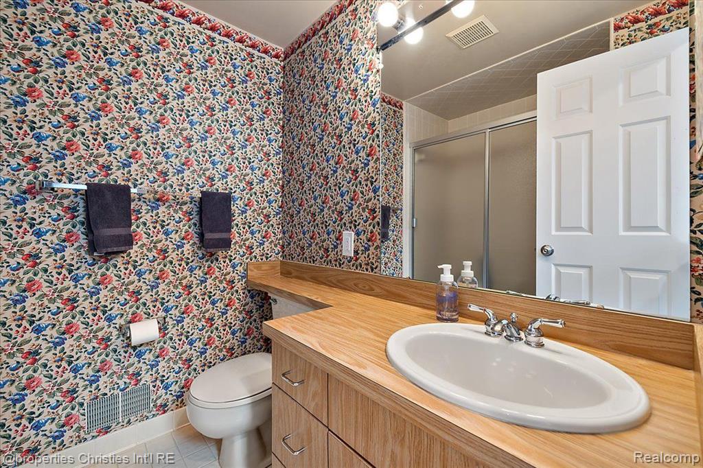 765 S Glenhurst Drive, Birmingham, MI 48009 — Photo 40