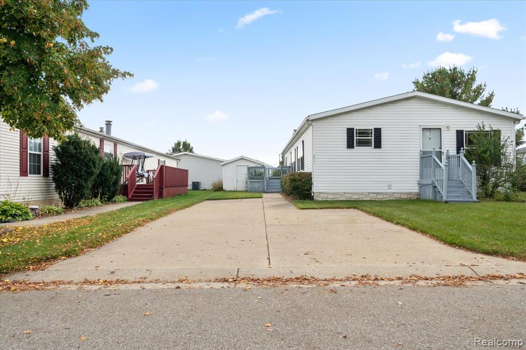 4477 Single Tree Drive, Howell, MI 48843 — Photo 24