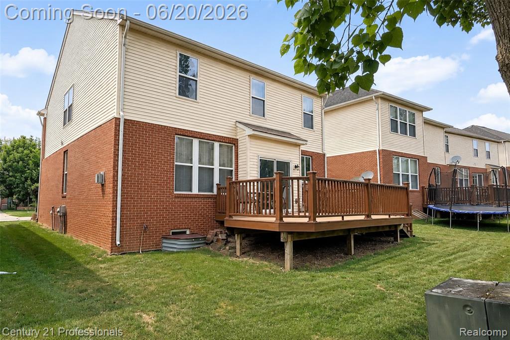 45248 Bartlett Drive, Novi, MI 48377 — Photo 4