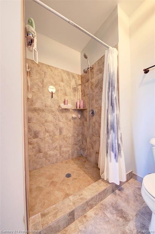 1331 Yosemite Valley Drive, Milford, MI 48381 — Photo 33