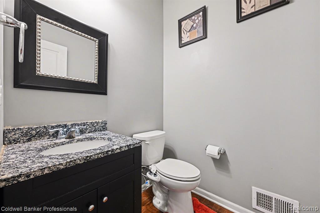 29994 Braeburn, New Hudson, MI 48165 — Photo 14